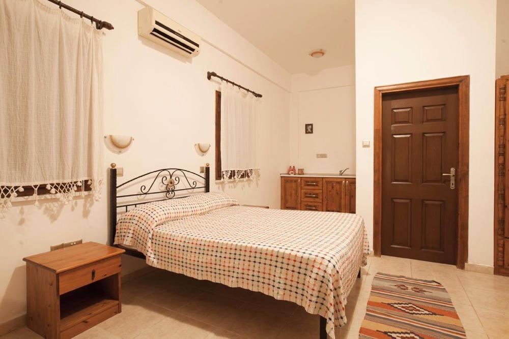 Glaro Garden Hotel Agia Trias المظهر الخارجي الصورة