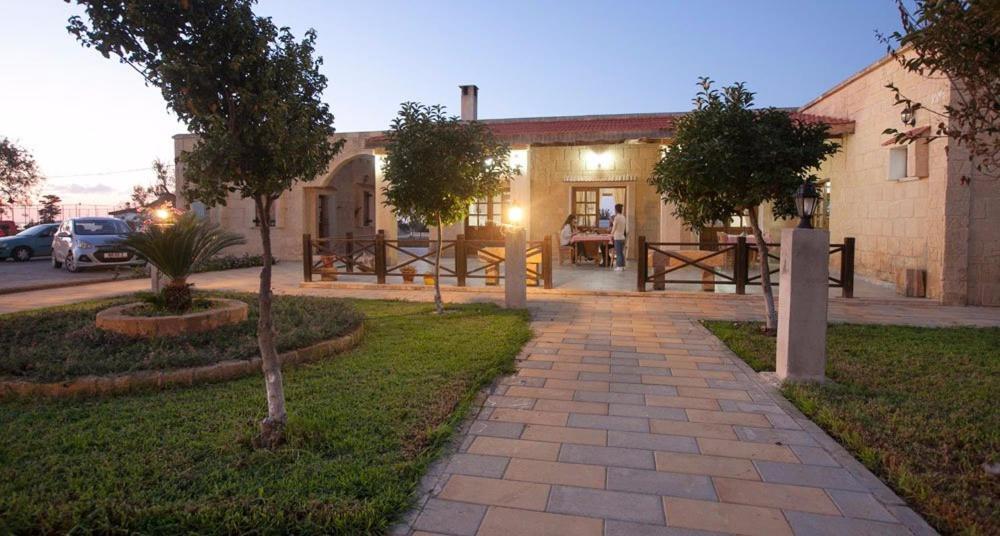 Glaro Garden Hotel Agia Trias المظهر الخارجي الصورة